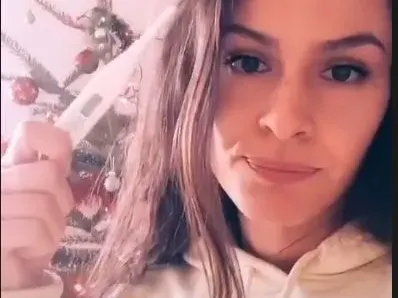 Чака ли бебе? Ханджиева показа тест за бременност