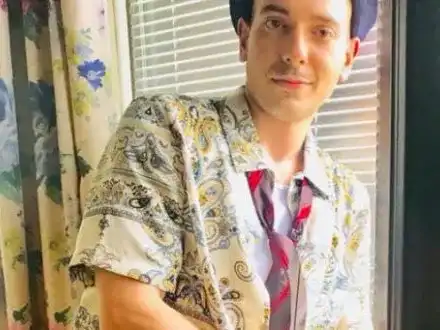 Цитиридис без гадже за Коледа, празнува с котката и майка си