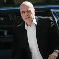 Дългия няма да се ваксинира засега: Надявам, че страхът от коронавируса няма да изпие мозъка ни!