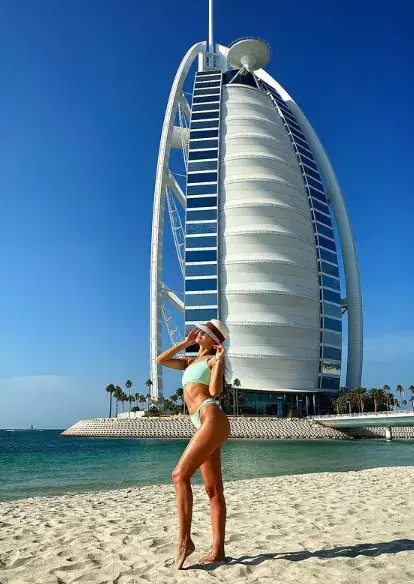 Дениз Хайрула снима видео с креватните си изпълнения: Обожавам да гледам филми за възрастни!