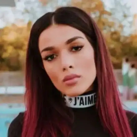 Диона изгря САМА! Вижте новото й парче