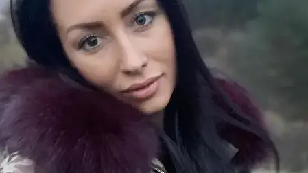 Джена става колежка на Хорейшио Кейн, певицата учи за криминалистка