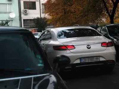 Джигит на пътя! Мара Отварачката НАГЛО нарушава правилата (СНИМКИ)