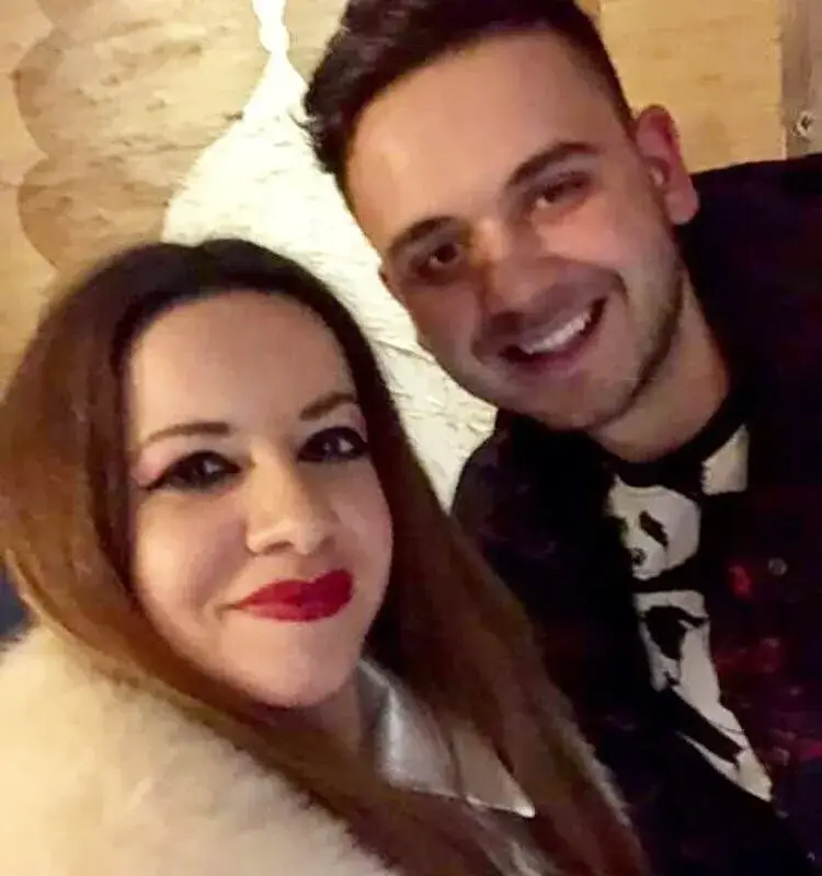 Елица смени Стунджи със 17г. по-млад, описва го като Аполон