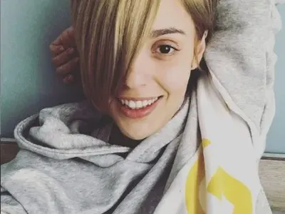 Евелин Костова се ядоса на коронавируса и се боядиса руса (Вижте я ТУК)