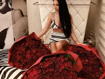 Яница се хвали с рози от мъж