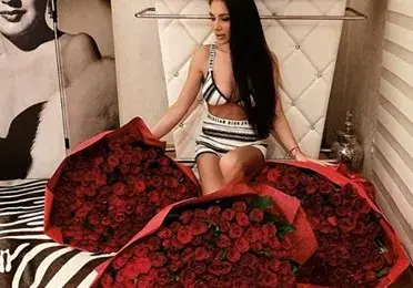 Яница се хвали с рози от мъж