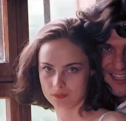 Йоана Буковска ГНЕВНА: ЛЪЖА е, че не съм била на погребението на Чочо