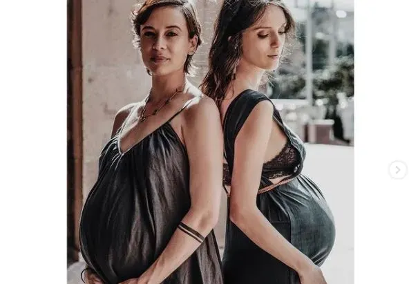 Луиза Григорова и Весела Бабинова правят коледни сладки