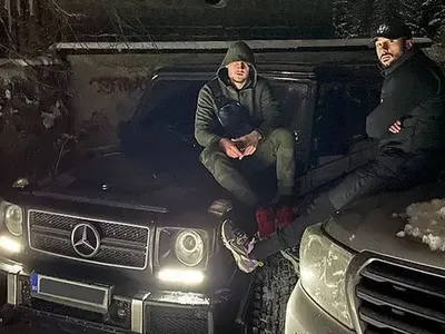 Национал се фука с гангстерски джип