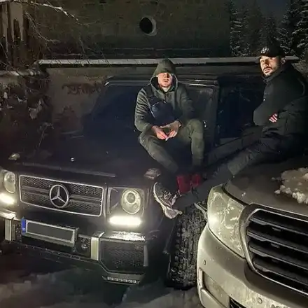 Национал се фука с гангстерски джип