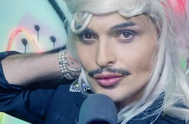 Нети спасила Иво Димчев от казармата (Дала му пола и сребърна блуза, за да убеди военните, че е гей)