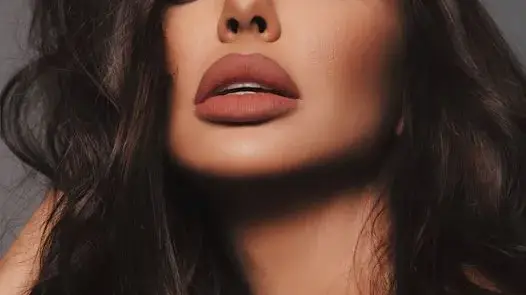 Николета Лозанова пребори Ковид-19 и хукна по почивки