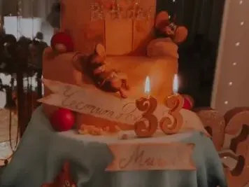 Николета на фризьор ден след карантината! Ники М. я изненада с торта за ЧРД, Божинов й изпя песен(Снимки)