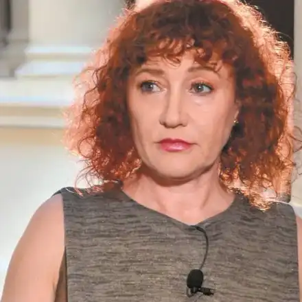 Онлайн измамници „умориха\" Валя Ахчиева