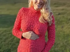 От кого чака близнаци Ева Веселинова?