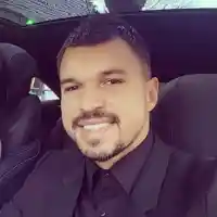 Подариха на Божинов... червило!