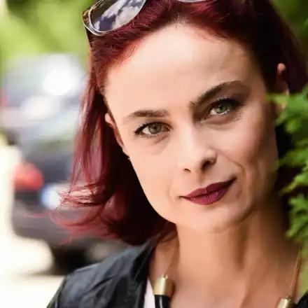 Повалената от COVID-19 Йоана Буковска: Нито се подобрявам, нито се влошавам!