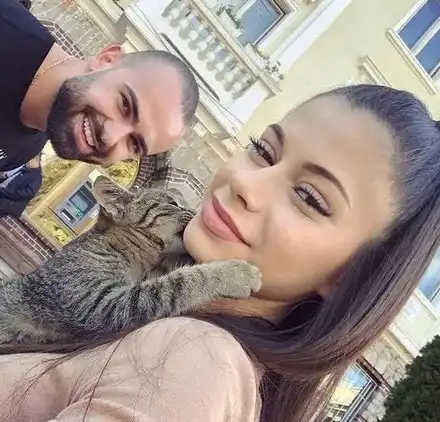 Ричи си взе малко коте