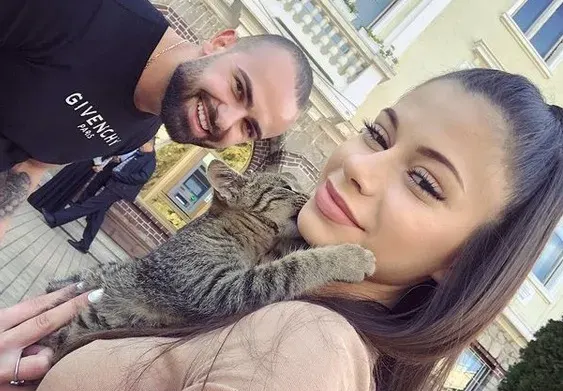 Ричи си взе малко коте