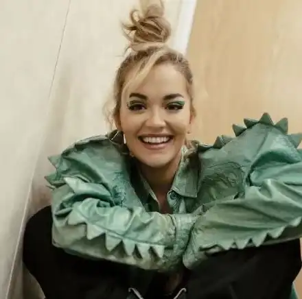 Рита Ора излетя? (Красавицата участва в риалити шоу)