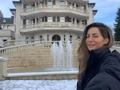 Саня Жекова ГОРЕЩА на снега (СНИМКИ)