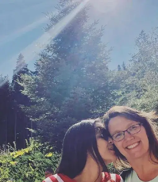 ШОК! Бившата на Ивайло Захариев върти любов с жена