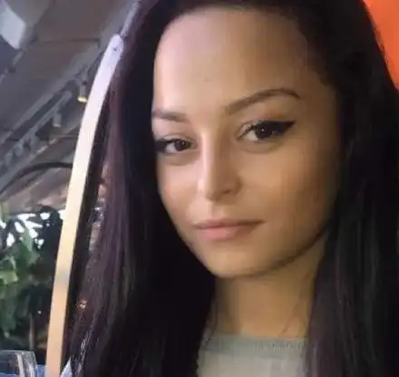 Щерката на Доган остана без работа заради пандемията