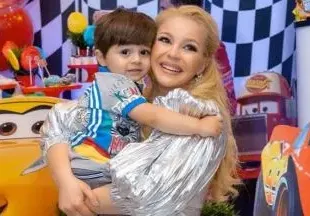 Синът на Десислава се качи на ринга