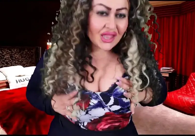 Скандалната Ваня Великова: Килограмите не ми пречат да съм желана, обожатели ме  заливат с неприлични предложения!