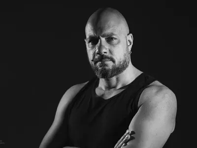 След спортен инцидент: Сглобиха носа на Николай  Попов  от „Обратен ефект“ (Снимки)