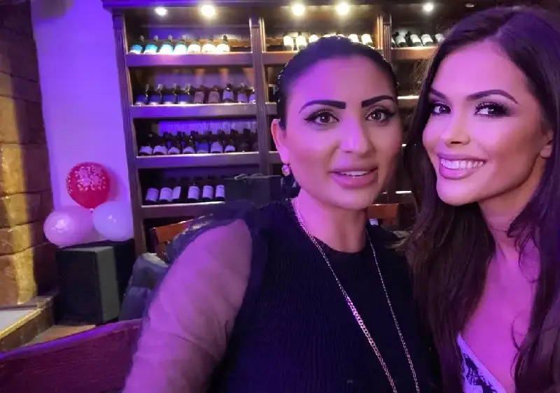 Софи Маринова ще кръсти дъщеря си Преслава