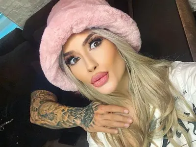 Тита с обсебваща връзка! (Недко Николов я задушава)