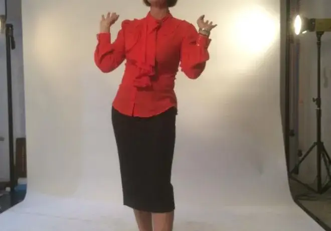 Векилска грее с нов мъж!Тв водещата заряза младоците, избра си набор