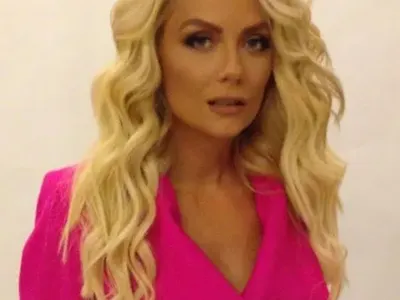 Венета Райкова върти баница