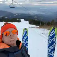 Вергов атакува Ястребец на ски