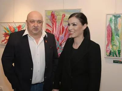 Вижте как Виктория Петрова реагирала щом узнала, че е бременна