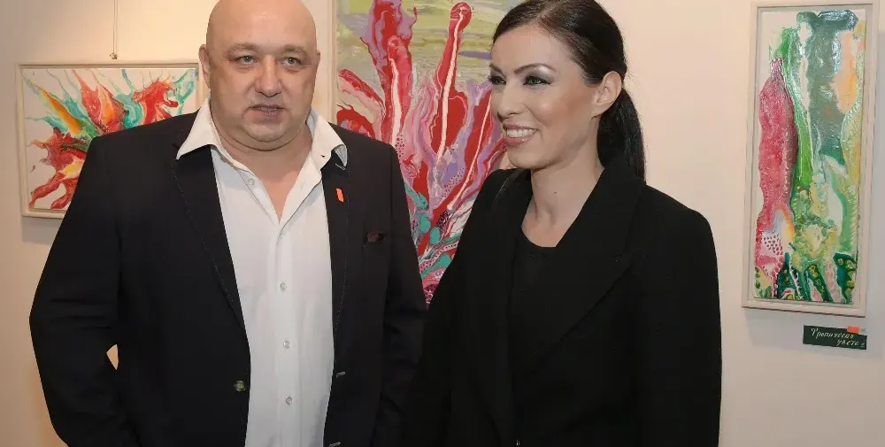 Вижте как Виктория Петрова реагирала щом узнала, че е бременна