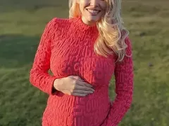 От кого чака близнаци Ева Веселинова?