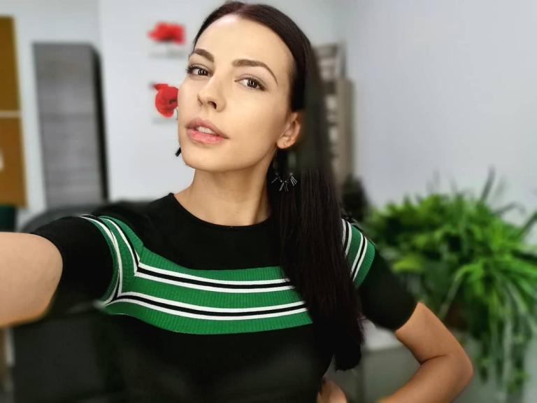 Първата целувка на Кая от „Откраднат живот” е с момиче, изживяла любов като на героинята си в сериала