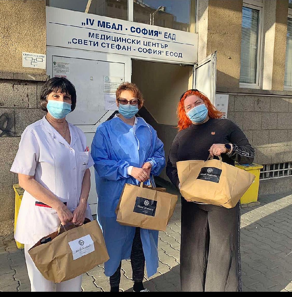 Хотел „Маринела\" не спира с благотворителните жестове! Осигурява помощ за семействата на медици, загубили живота си заради ковид
