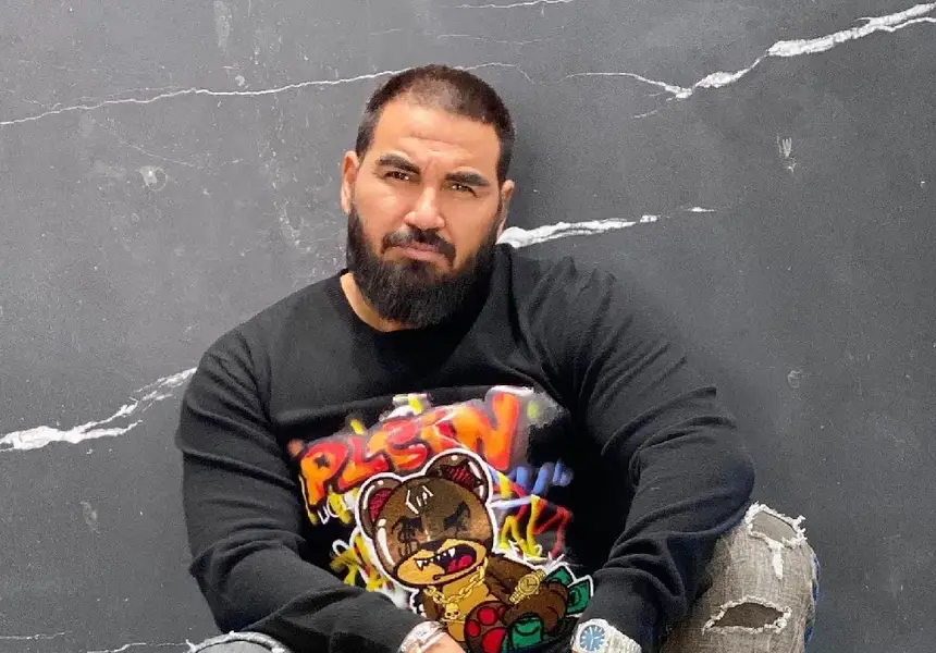 Азис изби рибата с онлайн музикален формат, над половин милион го гледаха в Новогодишната нощ