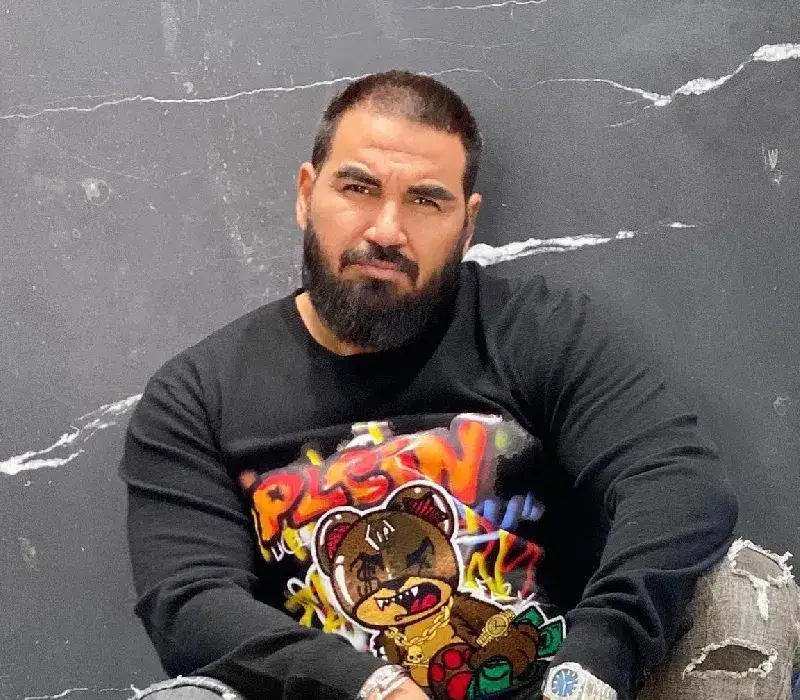 Азис изби рибата с онлайн музикален формат, над половин милион го гледаха в Новогодишната нощ