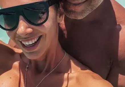 Биляна Йотовска се пече без горнище в Занзибар (Горещо фото)