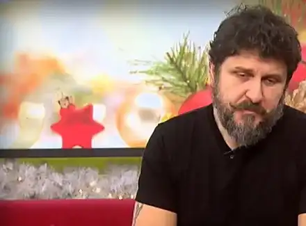 Болен от Ковид-19, Блатечки замяза на бараба