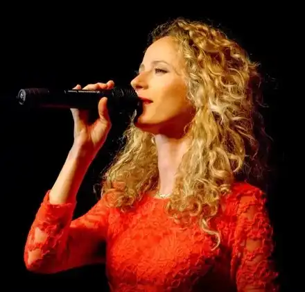 Деси Добрева: Моята слабост е, че не търпя лигльовци! Не бих живяла с човек като себе си!