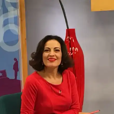 Деси Стоянова си отглежда котка-петел