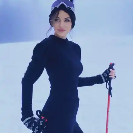 Диляна Попова секси скиорка