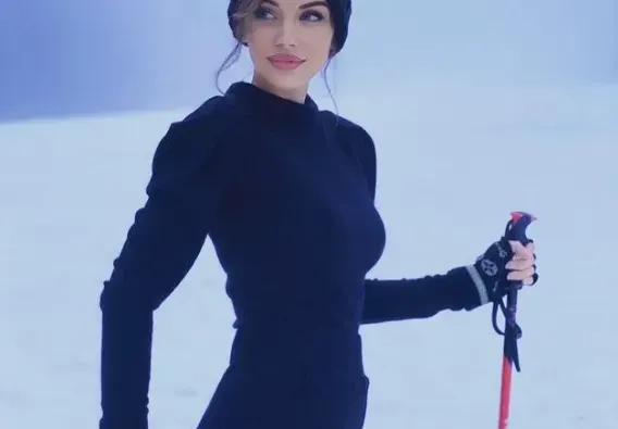 Диляна Попова секси скиорка