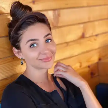 Елен Колева се поду от разкрасяване